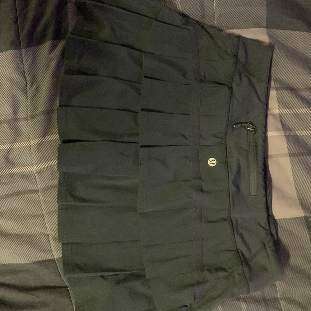 Lululemon skirt black - Picture 2 of 4
